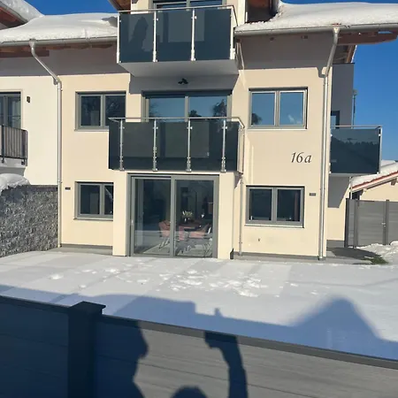 Uniqe I 95qm I Bergblick I Garten I Bbq I Seenah * Prien am Chiemsee