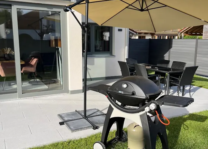 Uniqe I 95qm I Bergblick I Garten I Bbq I Seenah Prien am Chiemsee